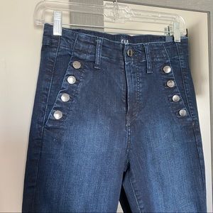 Gap High Rise True Skinny Jeans Smoothing Pockets